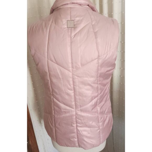 V20  Liz Claiborne pink quilted puffer vest - Picture 4 of 11